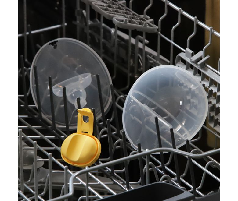 Medela Motion InBra Wearable Electric Breast Pump – Highly efficient and anatomically designed for everyday use at home, at work and on the move.