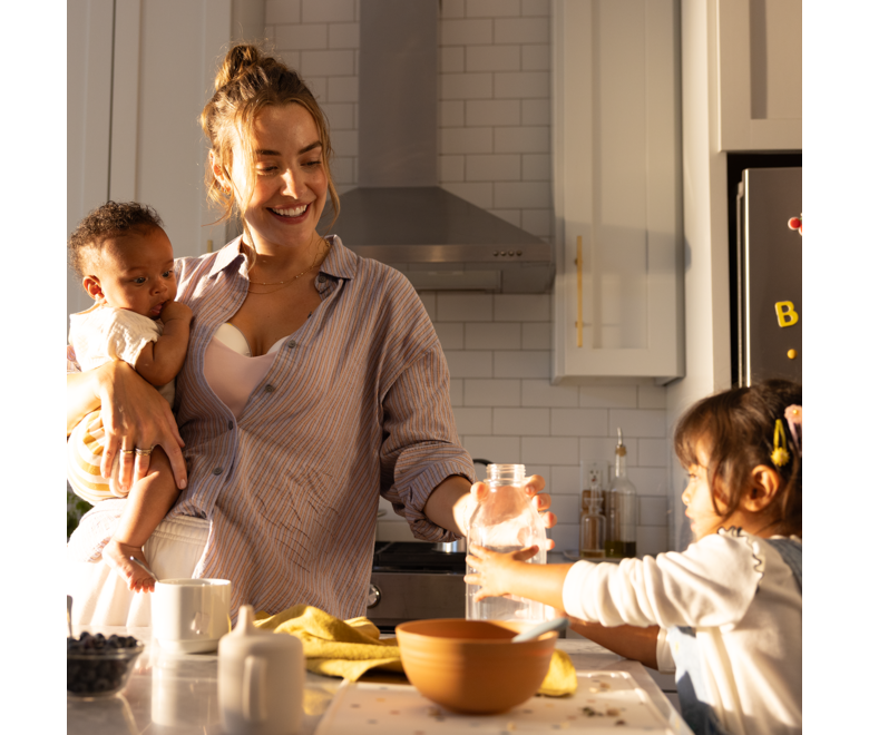 Medela Motion InBra Wearable Electric Breast Pump – Highly efficient and anatomically designed for everyday use at home, at work and on the move.