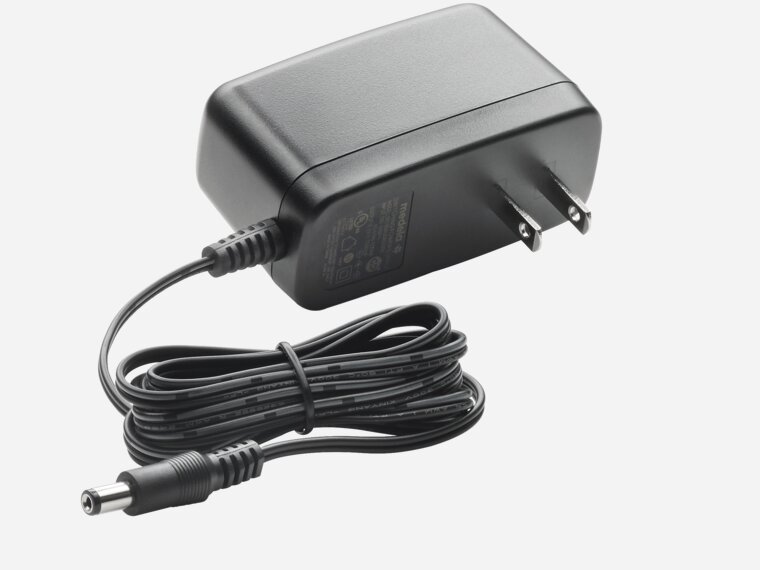 Pump In Style® with MaxFlow™ power adaptor