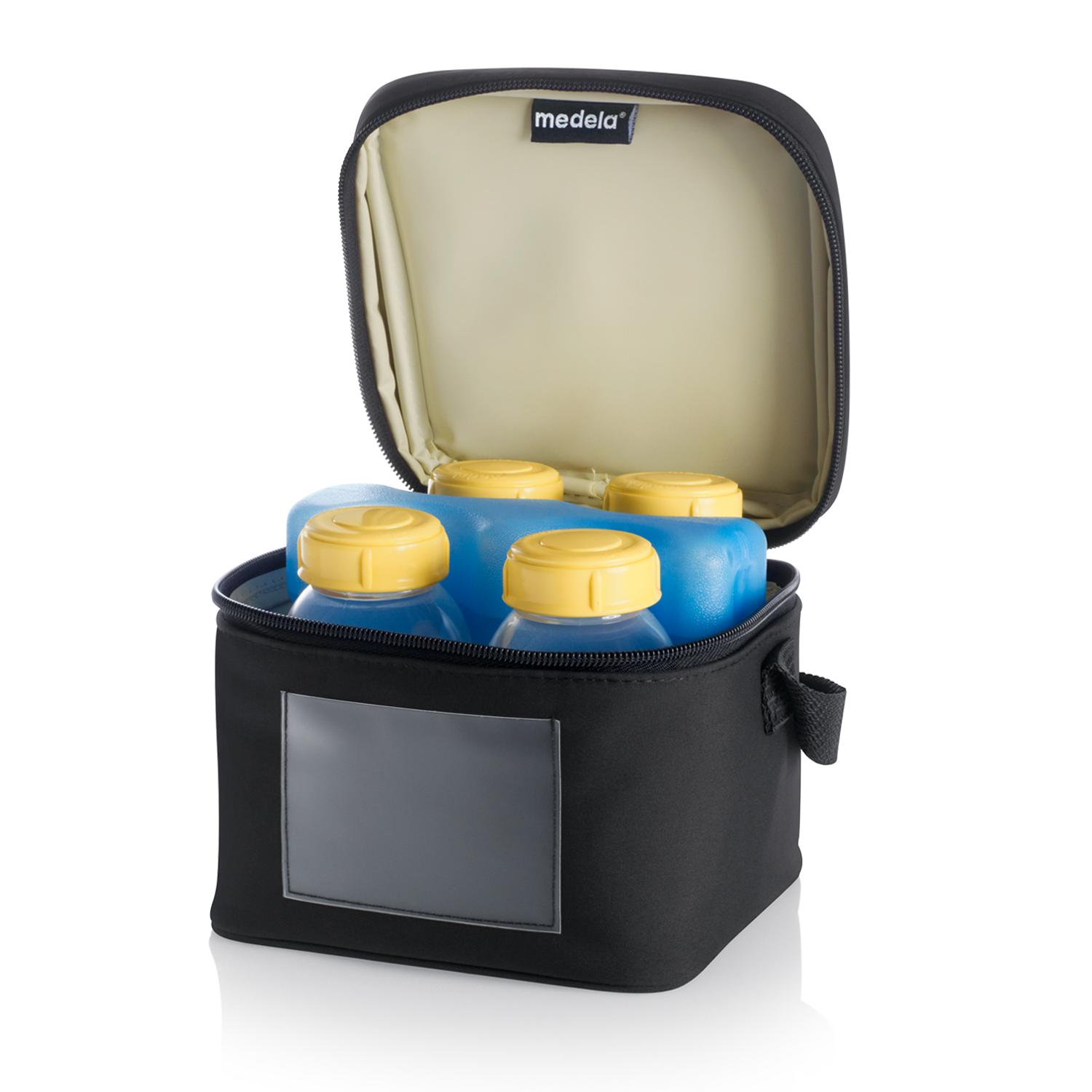 Medela Cooler Bag wird mit 4 Medela Muttermilchflaschen und einem separaten Kühlakku geliefert