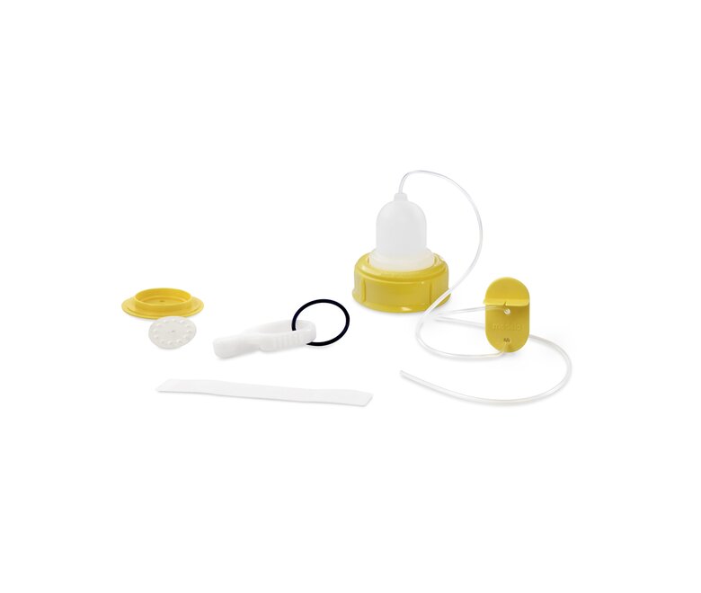 An unassembled Medela Starter SNS™