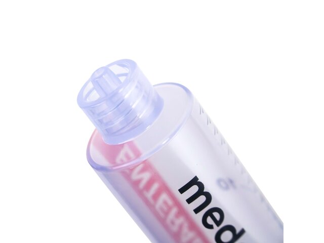 Close up of tip of TwistLok Enteral Syringe.