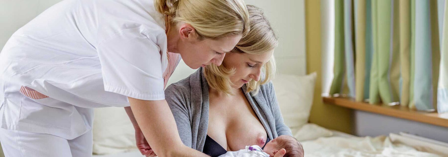 Midwive helping mum pump A badly fitting breast shield can reduce the amount of milk you express and cause pain during pumping. A big breast does no equal a big shield size: The size of your nipple is the deciding factor! The breast shield tunnel should surround your nipple closely, but leave enough space for the nipple to move back and forth freely without rubbing on the sides of the tunnel. It shouldn’t pull too much of your areola into the tunnel while pumping See "Downloads" for full instructions on how to find the right breast shield size for you.