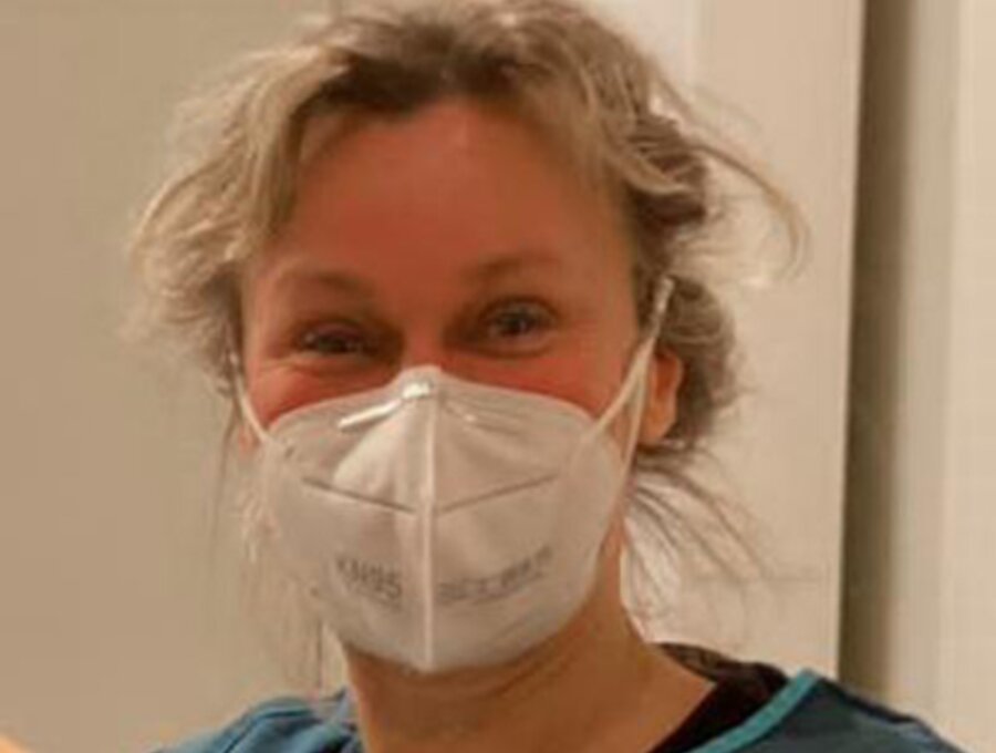 A photo of Dr. Heike Arnold.