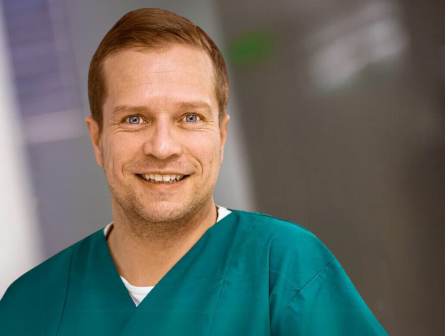 A photo of Dr. Christoph Dröseler.