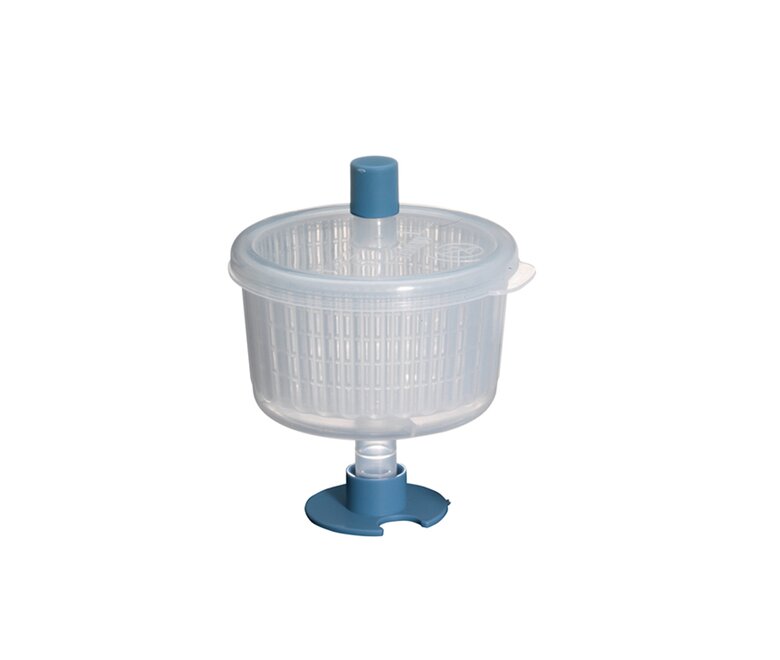 A disposable specimen cup for use with the Medela Disposable Collection System (DCS).