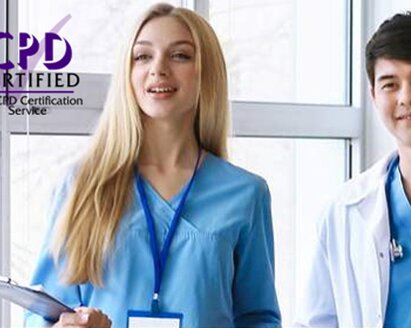 Deux professionnels de la santé dans un hôpital. L'image porte le logo « CPD Certified », The CPD Certification Service.
