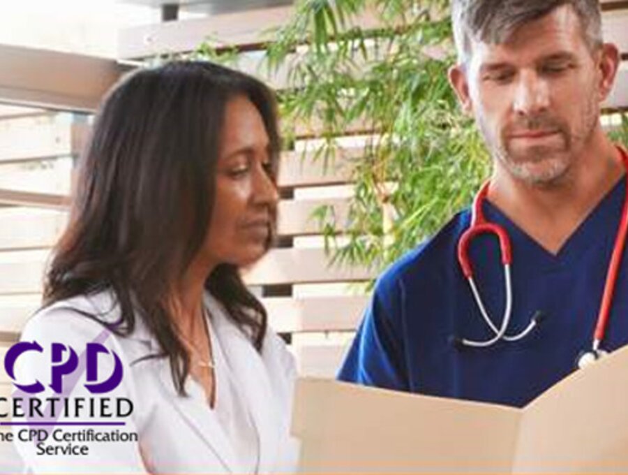 Zwei Ärzte besprechen die Behandlung eines Patienten. Text im Bild, „CPD Certified Der CPD-Zertifizierungsdienst“