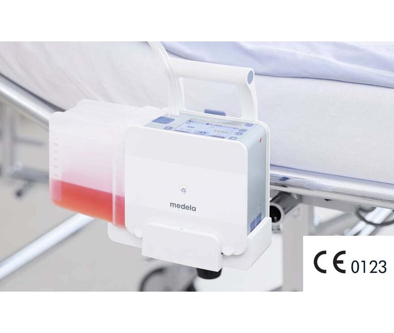 Das digitale Brustdrainage- und Überwachungssystem Medela Thopaz+ im Einsatz in einem Krankenhaus.