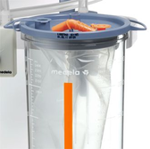 Um sistema de recolha descartável da Medela para bombas cirúrgicas com uma película PA/PE de dupla camada e à prova de rebentamento para uma proteção óptima.