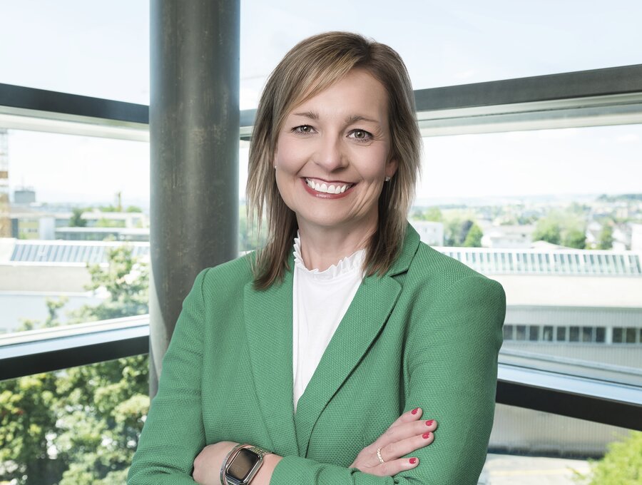 A photo of Kelley Evans.