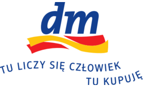 Logo firmy „dm.pl”, sprzedawcy detalicznego Medela w Polsce. Zawiera tekst: „liczy się osoba, która u nas kupuje”.