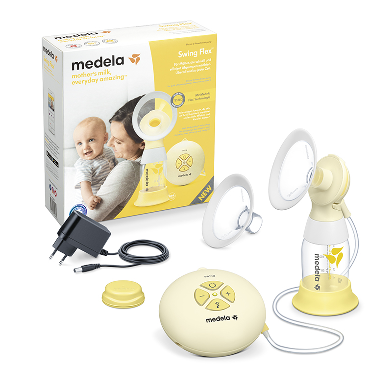 Eine Medela Swing Flex™ Zwei-Phasen-Elektromilchpumpe mit Zubehör und Verkaufsverpackung.
