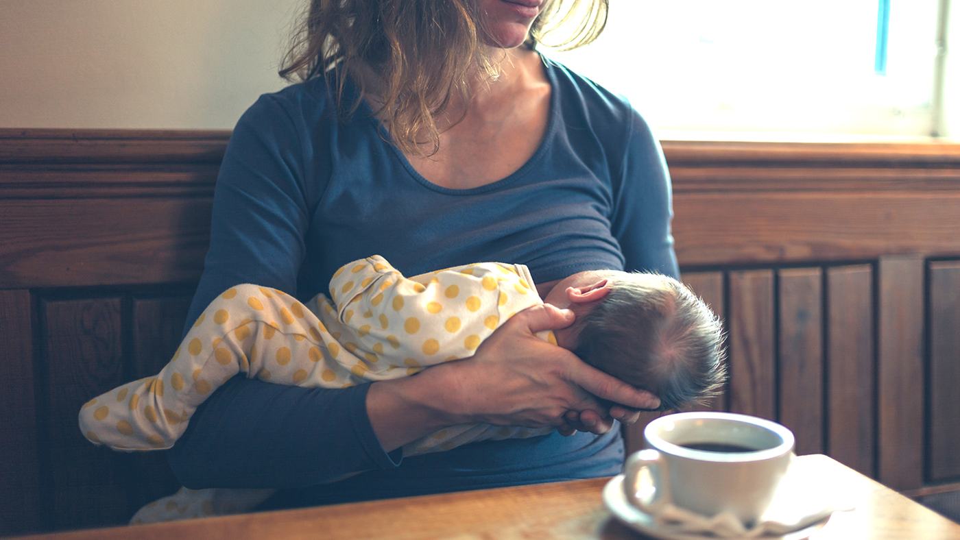 5 tips for breastfeeding in public Medela