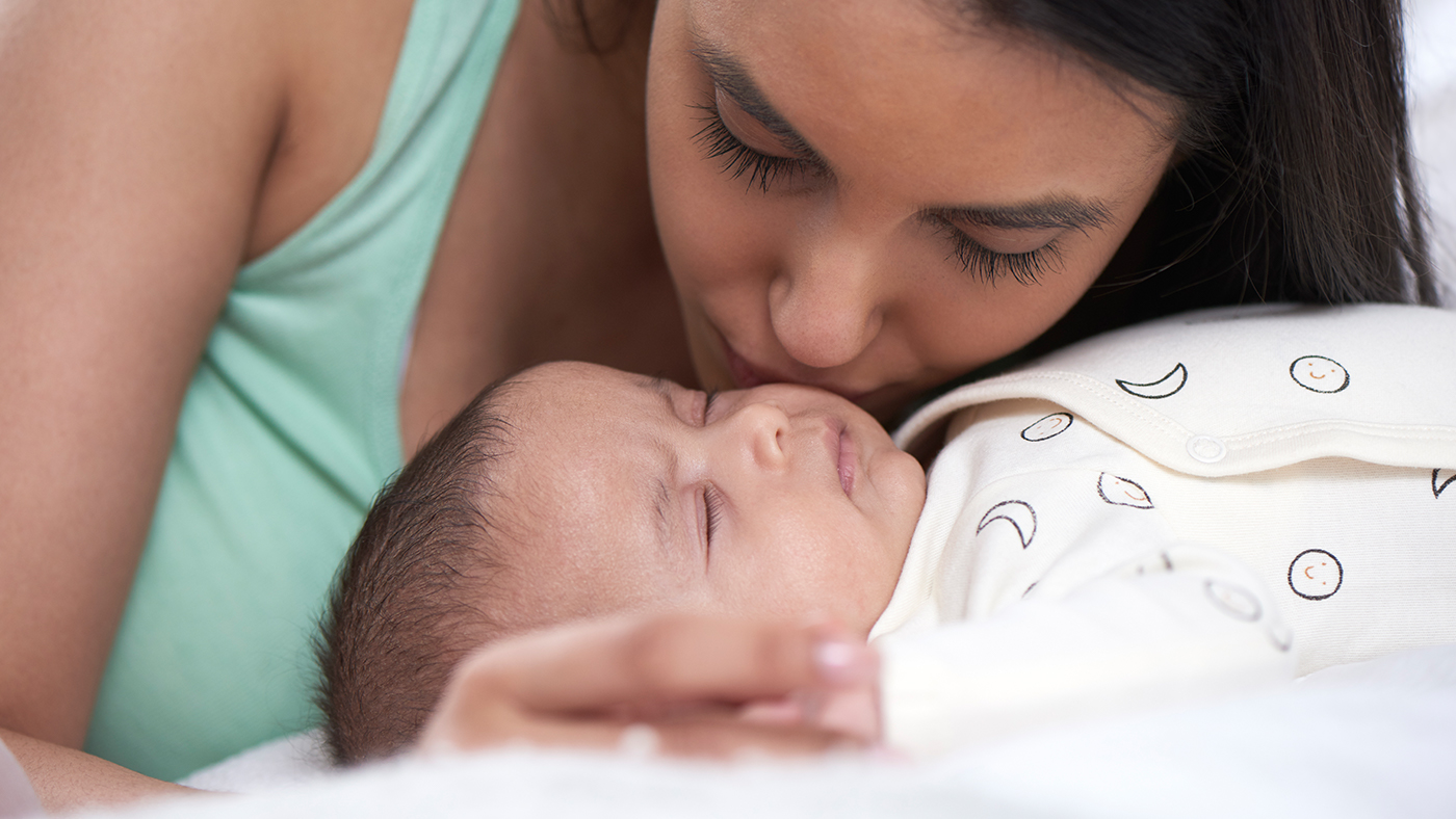 Breastfeeding while you or your baby are sick 